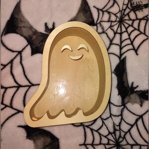 Wooden Ghost Halloween Decor